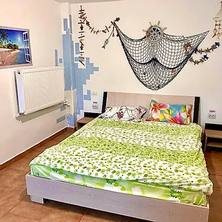 Summer Rain Mamaia-nord Guest house