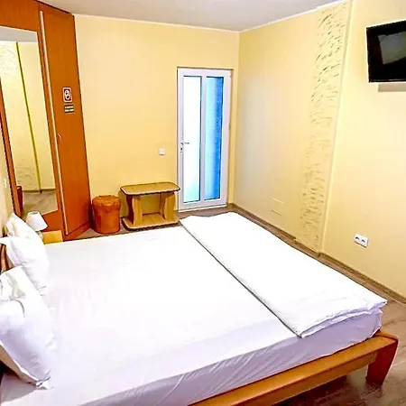 Summer Rain Mamaia-nord Guest house *